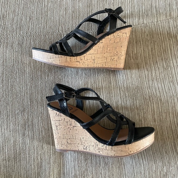 🐍 Womens Wedges 🐍 - Picture 3 of 5